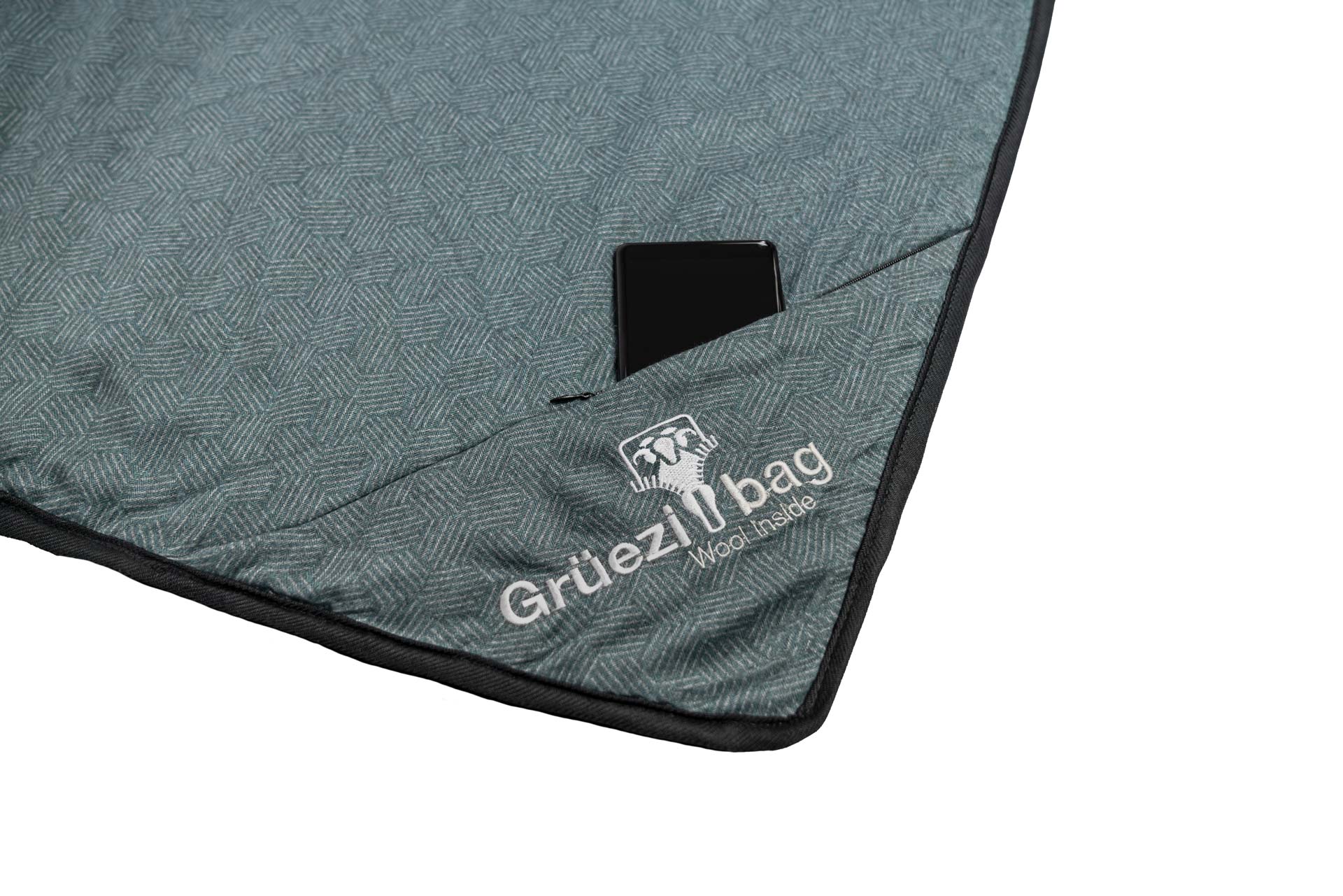 gr-ezi-bag-wellhealthblanket-wool-deluxe-wolldecke-multifunktionale-schafwoll-de image 5